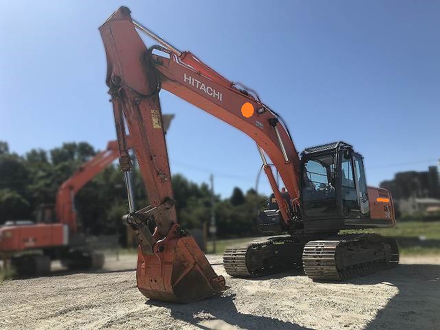Our inventory｜We have been in the used heavy equipment sales for 